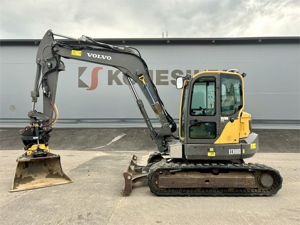 Volvo ECR88D + TYÖLAITTEET - Miniexcavadora: foto 1 Volvo ECR88D + TYÖLAITTEET - Miniexcavadora: foto 1