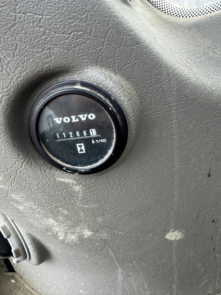 Leasing de Volvo EW160E PYÖRITTÄJÄLLÄ  Volvo EW160E PYÖRITTÄJÄLLÄ: foto 7
