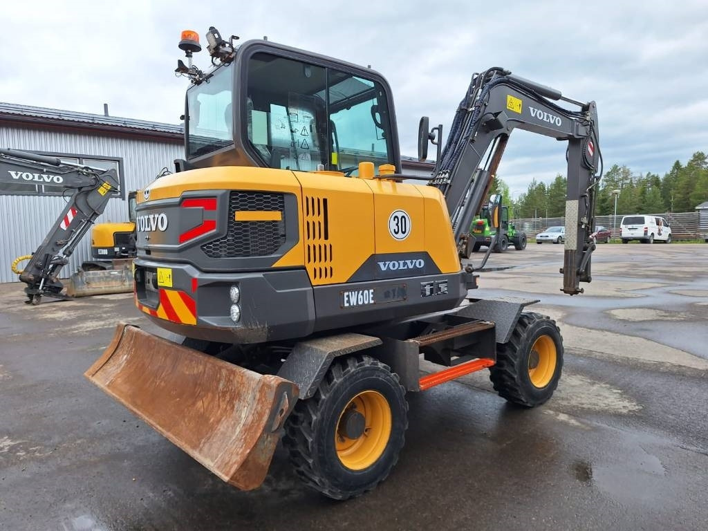 Volvo EW60E VÄHÄN AJETTU - Excavadora de ruedas: foto 4 Volvo EW60E VÄHÄN AJETTU - Excavadora de ruedas: foto 4