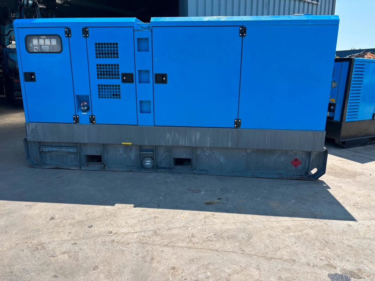 Atlas Copco Generator QAS 200kVa - Generador industriale: foto 1 Atlas Copco Generator QAS 200kVa - Generador industriale: foto 1