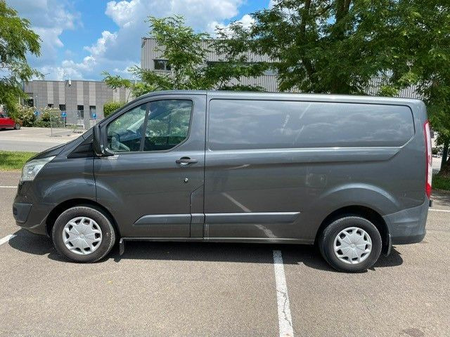 Ford Transit Custom 2.2TDCI. Klima. Navi. Kamera. CC. - Furgoneta pequeña: foto 2 Ford Transit Custom 2.2TDCI. Klima. Navi. Kamera. CC. - Furgoneta pequeña: foto 2
