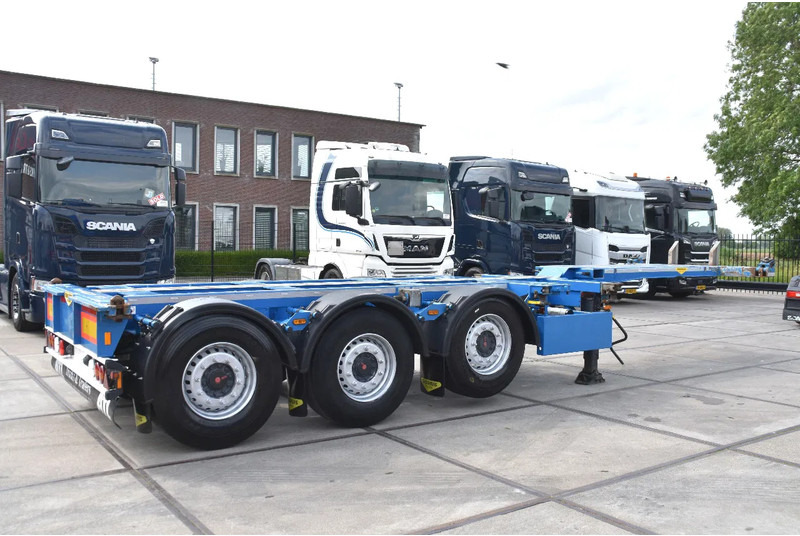 Broshuis MFCC - LIFT AXLE - SAF AXLES - DISC BRAKES - 2 x EXTENDABLE - EXCELLENT CONDITION - - Semirremolque portacontenedore/ Intercambiable: foto 2 Broshuis MFCC - LIFT AXLE - SAF AXLES - DISC BRAKES - 2 x EXTENDABLE - EXCELLENT CONDITION - - Semirremolque portacontenedore/ Intercambiable: foto 2