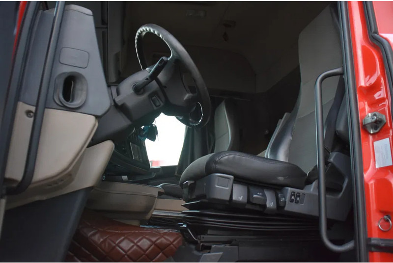 Scania R450 HL 6x2/4 - SCR ONLY - EURO 6 - 955 TKM - AIRCO - CAB HEATER - 2 x FUEL TANKS - SPECIAL EXHAUST PIPES - - Cabeza tractora: foto 4 Scania R450 HL 6x2/4 - SCR ONLY - EURO 6 - 955 TKM - AIRCO - CAB HEATER - 2 x FUEL TANKS - SPECIAL EXHAUST PIPES - - Cabeza tractora: foto 4