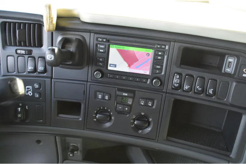 Scania R450 TL 4x2 - RETARDER - 815 TKM - PTO - PARK. AIRCO - NAVI - 2 x FUEL TANKS - GOOD CONDITION - - Cabeza tractora: foto 5 Scania R450 TL 4x2 - RETARDER - 815 TKM - PTO - PARK. AIRCO - NAVI - 2 x FUEL TANKS - GOOD CONDITION - - Cabeza tractora: foto 5