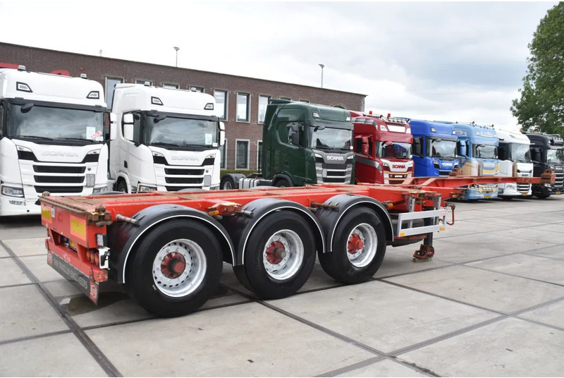 Pacton T3-010 - BPW AXLES - DRUM BRAKES - 2 LIFT AXLES - 2 x EXTENDABLE - - Semirremolque portacontenedore/ Intercambiable: foto 2 Pacton T3-010 - BPW AXLES - DRUM BRAKES - 2 LIFT AXLES - 2 x EXTENDABLE - - Semirremolque portacontenedore/ Intercambiable: foto 2
