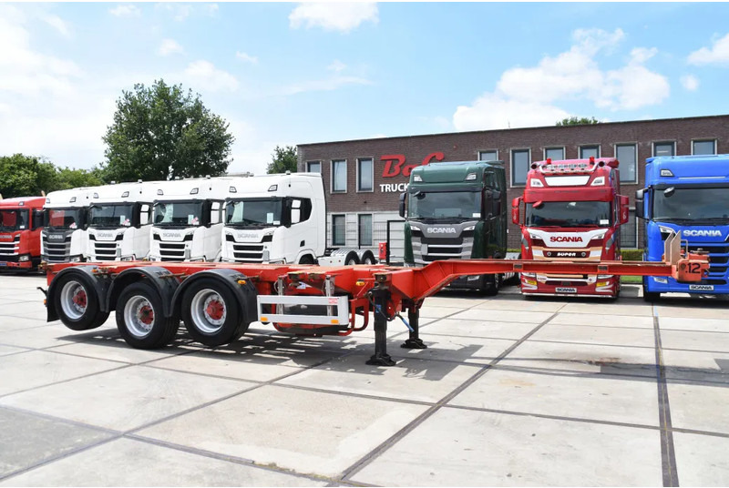Pacton T3-010 - BPW AXLES - DRUM BRAKES - 2 LIFT AXLES - 2 x EXTENDABLE - - Semirremolque portacontenedore/ Intercambiable: foto 1 Pacton T3-010 - BPW AXLES - DRUM BRAKES - 2 LIFT AXLES - 2 x EXTENDABLE - - Semirremolque portacontenedore/ Intercambiable: foto 1