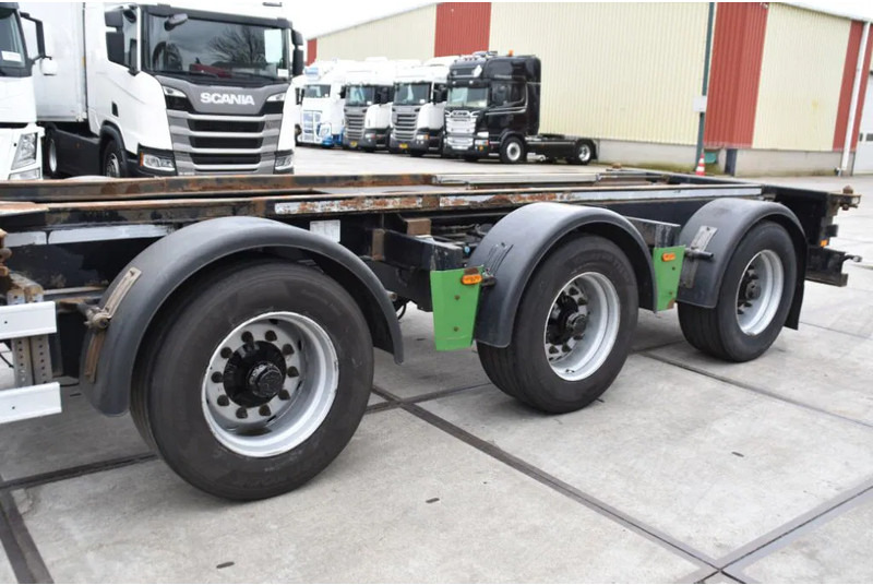 Renders ROC 16.27 CC - X STEERING - BPW AXLES - DISC BRAKES - - Semirremolque portacontenedore/ Intercambiable: foto 5 Renders ROC 16.27 CC - X STEERING - BPW AXLES - DISC BRAKES - - Semirremolque portacontenedore/ Intercambiable: foto 5