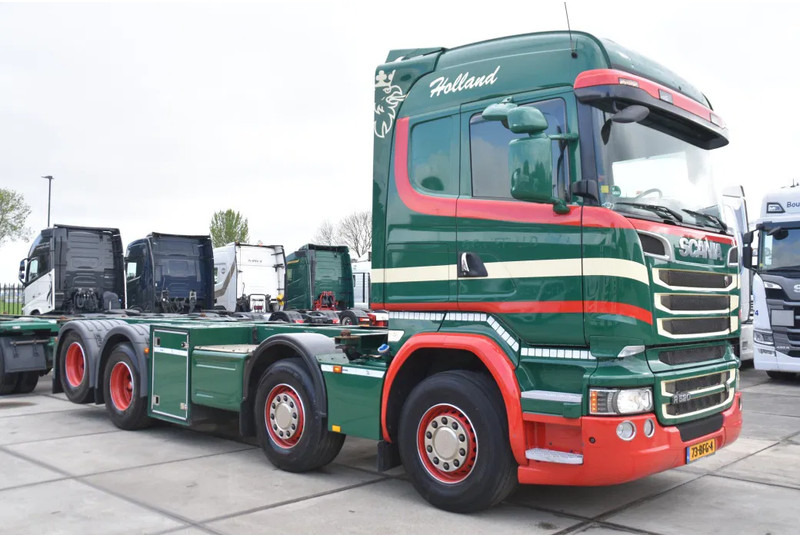Scania R520 HL V8 8x2 - EURO 6 - MANUAL - RETARDER - WHEELBASE: 510 cm - 10 TONS FRONT AXLE - XENON - - Camión portacontenedore/ Intercambiable: foto 3 Scania R520 HL V8 8x2 - EURO 6 - MANUAL - RETARDER - WHEELBASE: 510 cm - 10 TONS FRONT AXLE - XENON - - Camión portacontenedore/ Intercambiable: foto 3