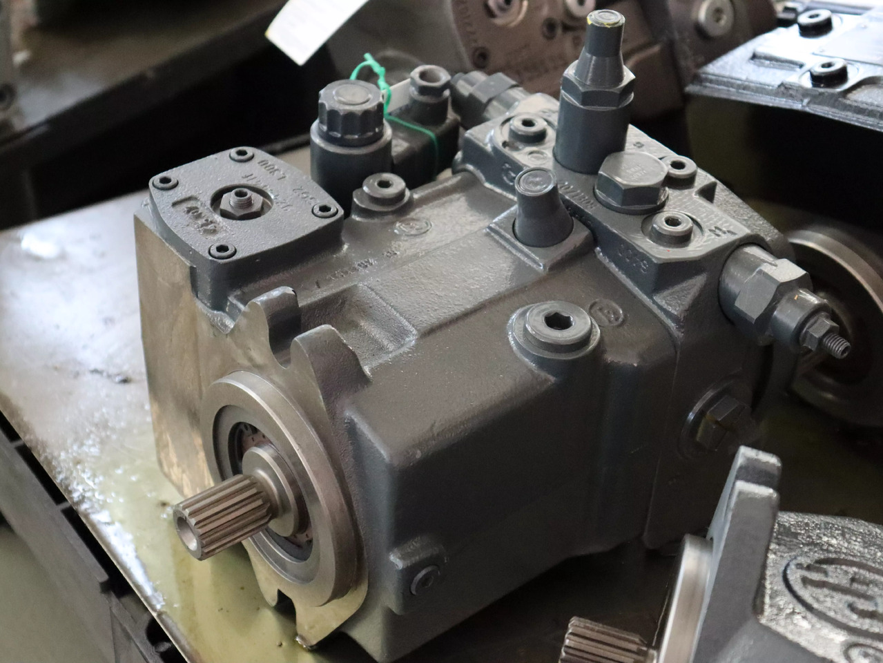 REXROTH A10VG45DA1D2/10R-NSC10F015SH - Bomba hidráulica para Equipo de manutención: foto 2 REXROTH A10VG45DA1D2/10R-NSC10F015SH - Bomba hidráulica para Equipo de manutención: foto 2