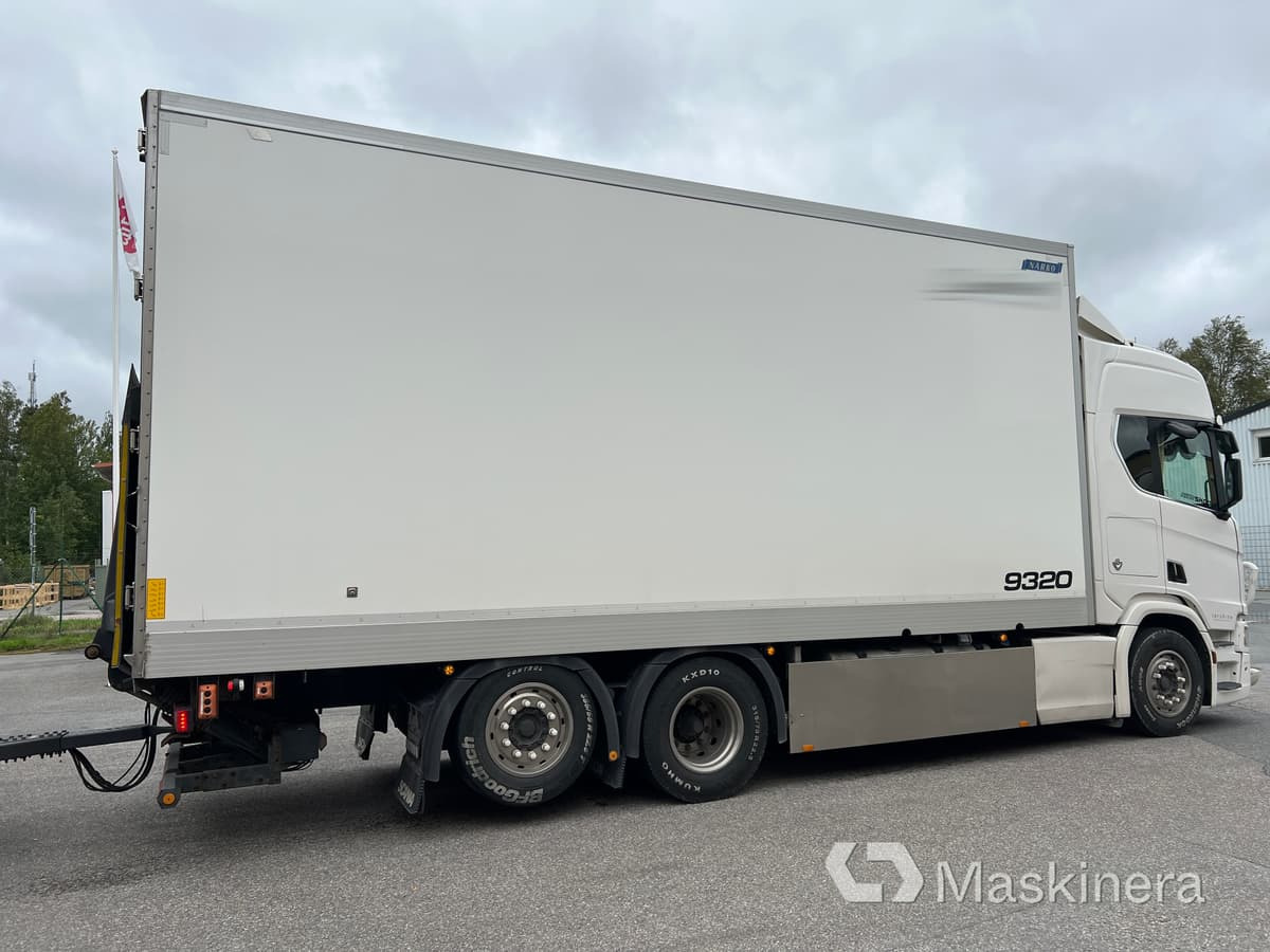 Fjärrbil Scania R580 med öppningsbar sida - Camión caja cerrada: foto 5 Fjärrbil Scania R580 med öppningsbar sida - Camión caja cerrada: foto 5