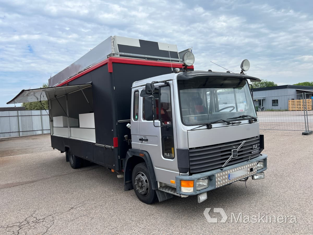 Foodtruck Volvo FL611 4X2 - Camión tienda: foto 3 Foodtruck Volvo FL611 4X2 - Camión tienda: foto 3