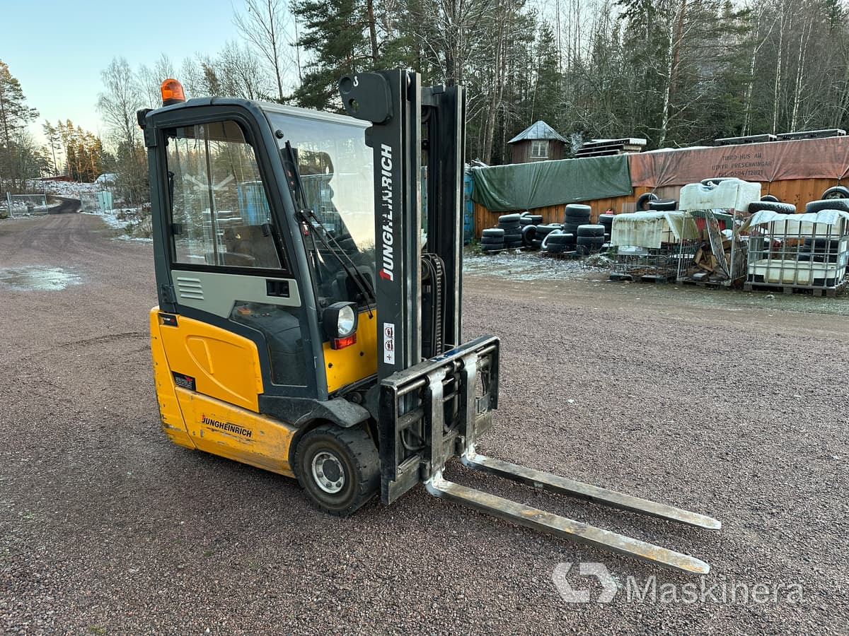 Carretilla elevadora eléctrica Gaffeltruck Eltruck Jungheinrich EFG-DF: foto 9 Carretilla elevadora eléctrica Gaffeltruck Eltruck Jungheinrich EFG-DF: foto 9