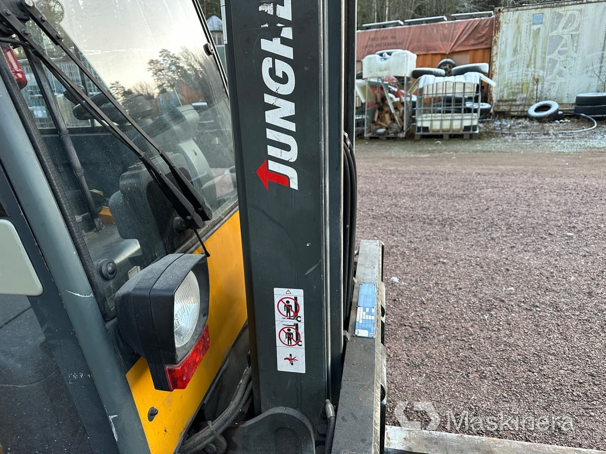 Carretilla elevadora eléctrica Gaffeltruck Eltruck Jungheinrich EFG-DF: foto 17 Carretilla elevadora eléctrica Gaffeltruck Eltruck Jungheinrich EFG-DF: foto 17