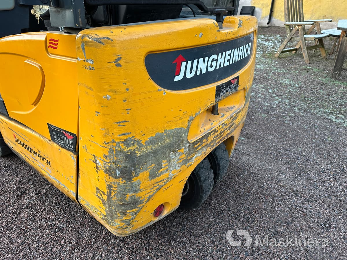 Carretilla elevadora eléctrica Gaffeltruck Eltruck Jungheinrich EFG-DF: foto 44 Carretilla elevadora eléctrica Gaffeltruck Eltruck Jungheinrich EFG-DF: foto 44