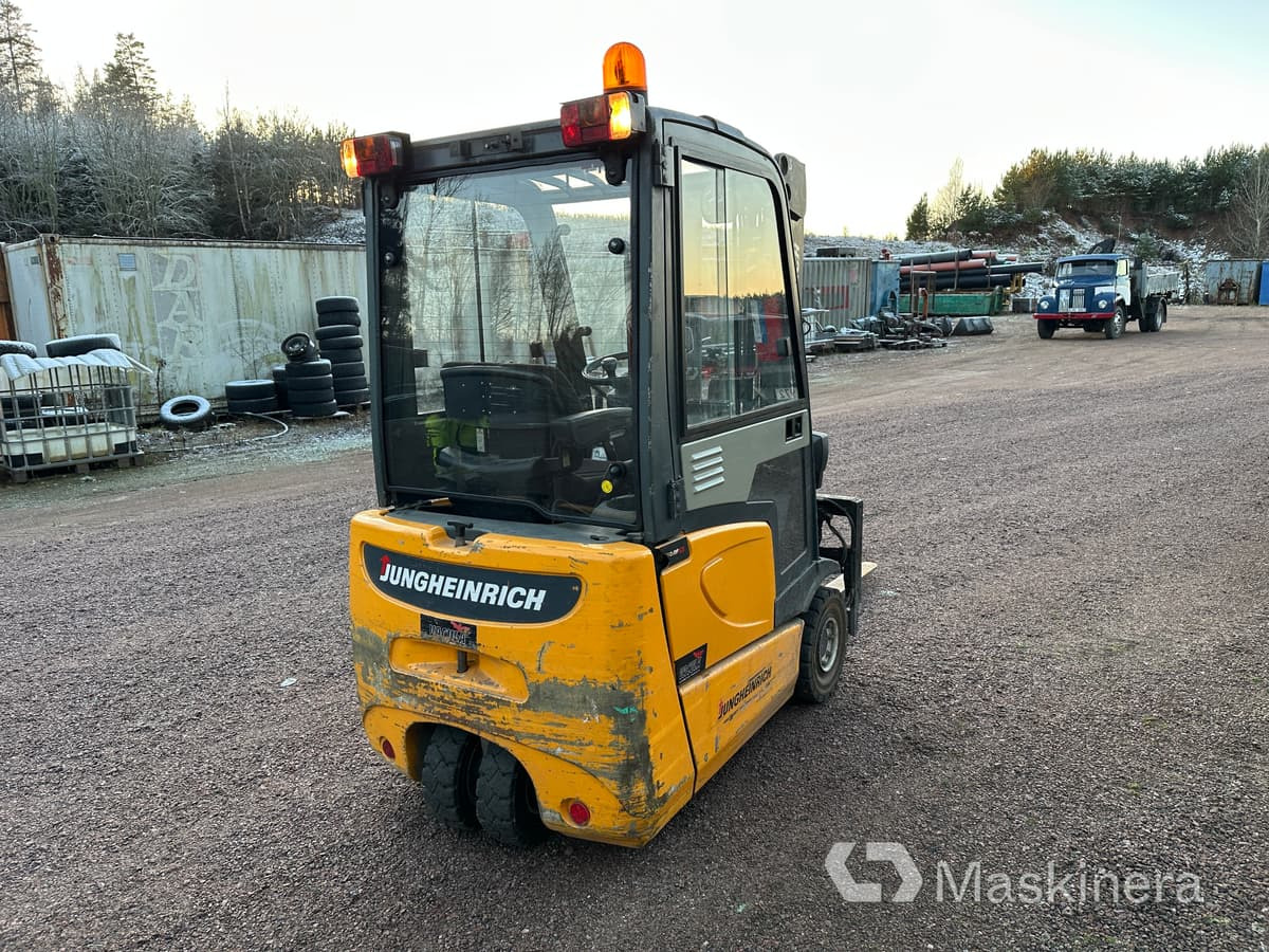 Carretilla elevadora eléctrica Gaffeltruck Eltruck Jungheinrich EFG-DF: foto 6 Carretilla elevadora eléctrica Gaffeltruck Eltruck Jungheinrich EFG-DF: foto 6