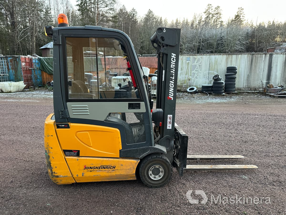 Carretilla elevadora eléctrica Gaffeltruck Eltruck Jungheinrich EFG-DF: foto 8 Carretilla elevadora eléctrica Gaffeltruck Eltruck Jungheinrich EFG-DF: foto 8