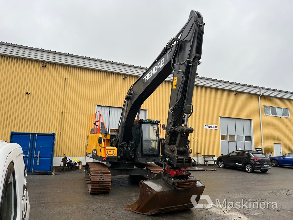 Grävmaskin Volvo EC220EL med tillbehör - Excavadora de cadenas: foto 3 Grävmaskin Volvo EC220EL med tillbehör - Excavadora de cadenas: foto 3