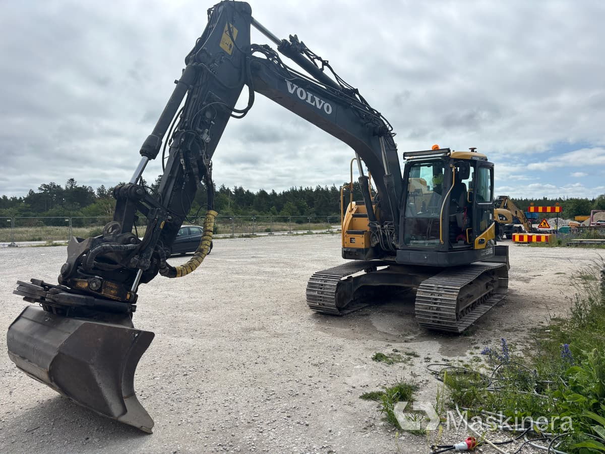 Grävmaskin Volvo ECR145DL - Excavadora de cadenas: foto 1 Grävmaskin Volvo ECR145DL - Excavadora de cadenas: foto 1