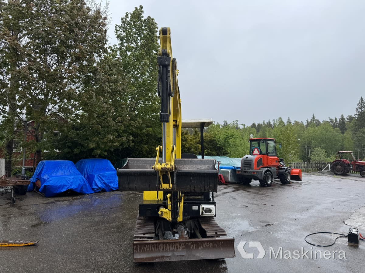 Grävmaskin Yanmar B25V med redskap & transportsläp - Excavadora de cadenas: foto 2 Grävmaskin Yanmar B25V med redskap & transportsläp - Excavadora de cadenas: foto 2