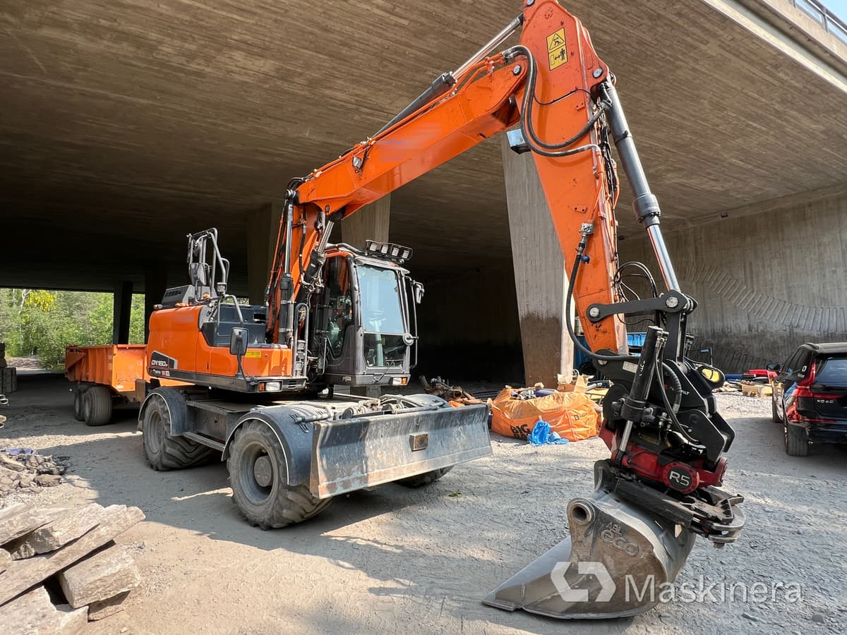Hjulgrävare Doosan DX160W med tillbehör - Excavadora de cadenas: foto 3 Hjulgrävare Doosan DX160W med tillbehör - Excavadora de cadenas: foto 3