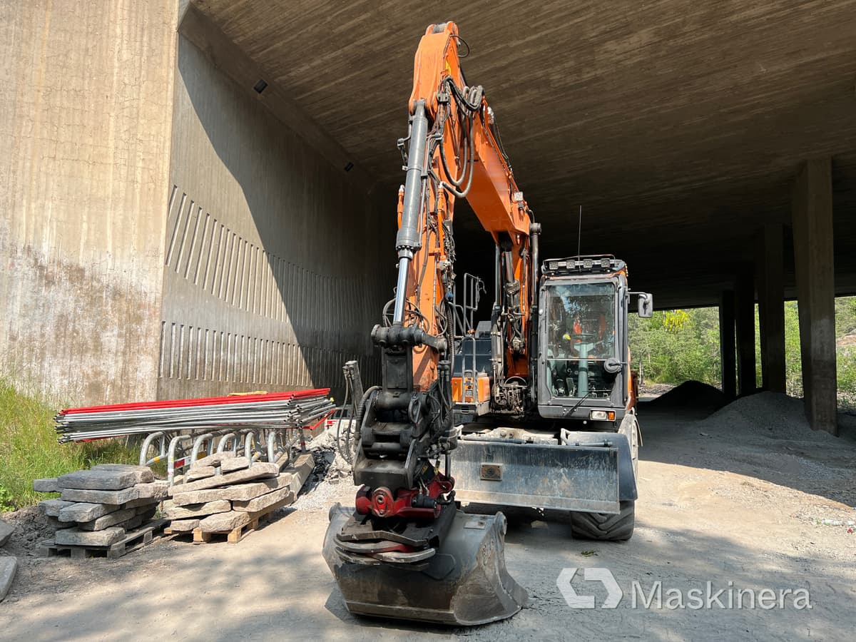 Hjulgrävare Doosan DX160W med tillbehör - Excavadora de cadenas: foto 2 Hjulgrävare Doosan DX160W med tillbehör - Excavadora de cadenas: foto 2