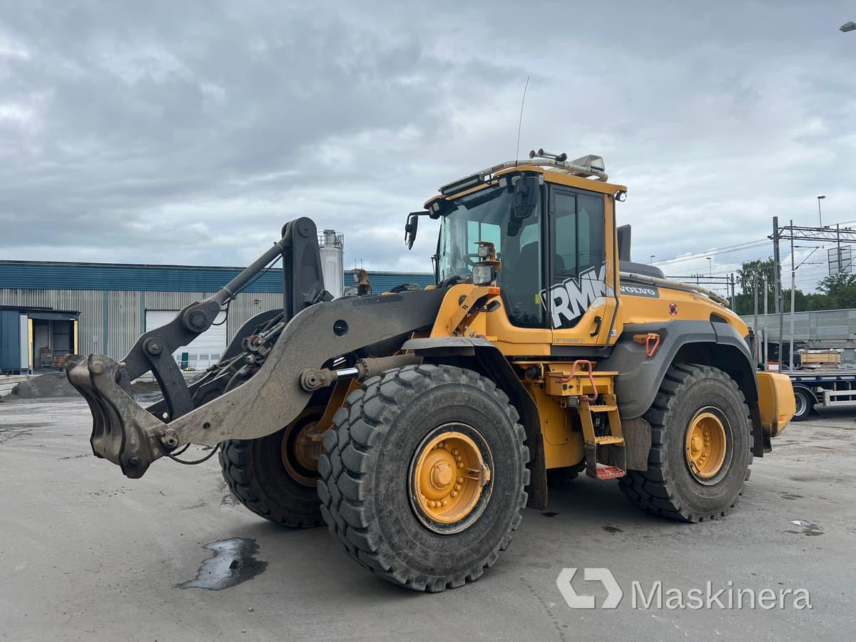 Hjullastare Volvo L110H - Cargadora de ruedas: foto 1 Hjullastare Volvo L110H - Cargadora de ruedas: foto 1