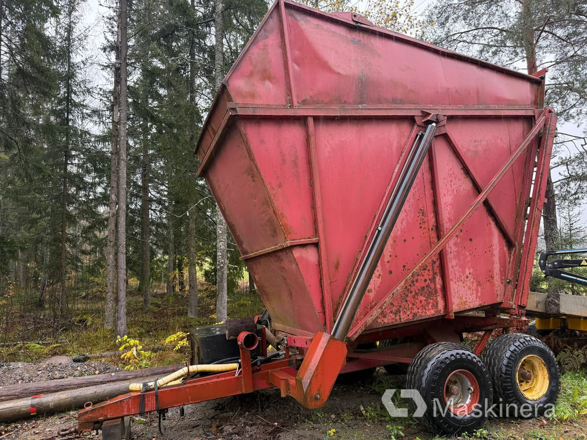 Höglastande & Högtippande Vagn - Maquinaria agrícola: foto 1 Höglastande & Högtippande Vagn - Maquinaria agrícola: foto 1