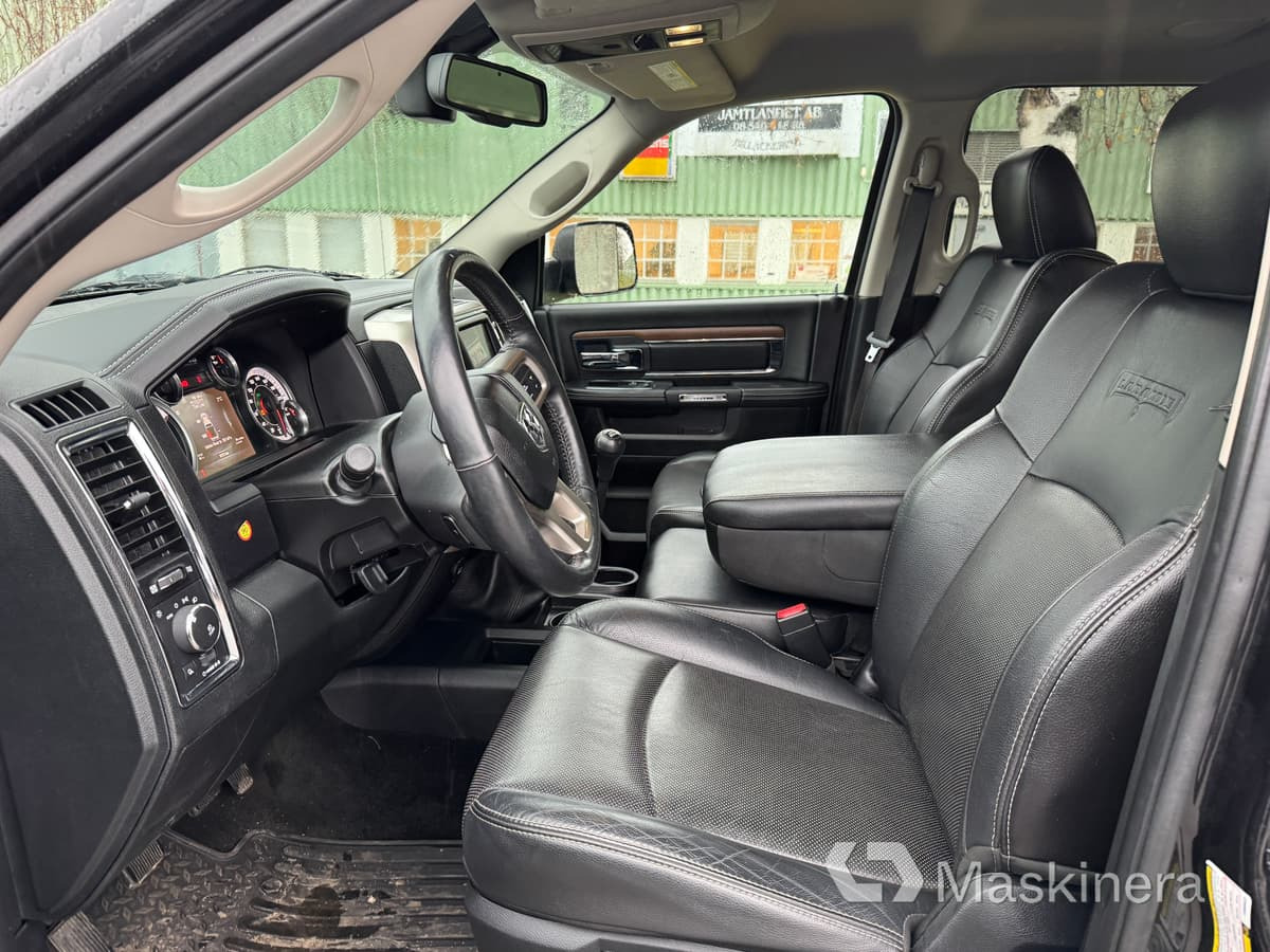 Furgón Pickup Ram 2500 Laramie: foto 14 Furgón Pickup Ram 2500 Laramie: foto 14