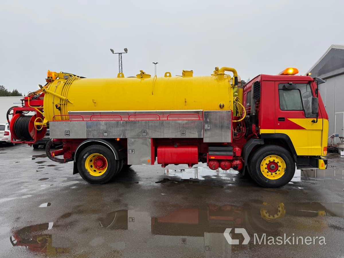 Slamsug / Spolbil Volvo FL10 4X2 - Limpieza de alcantarillado: foto 4 Slamsug / Spolbil Volvo FL10 4X2 - Limpieza de alcantarillado: foto 4