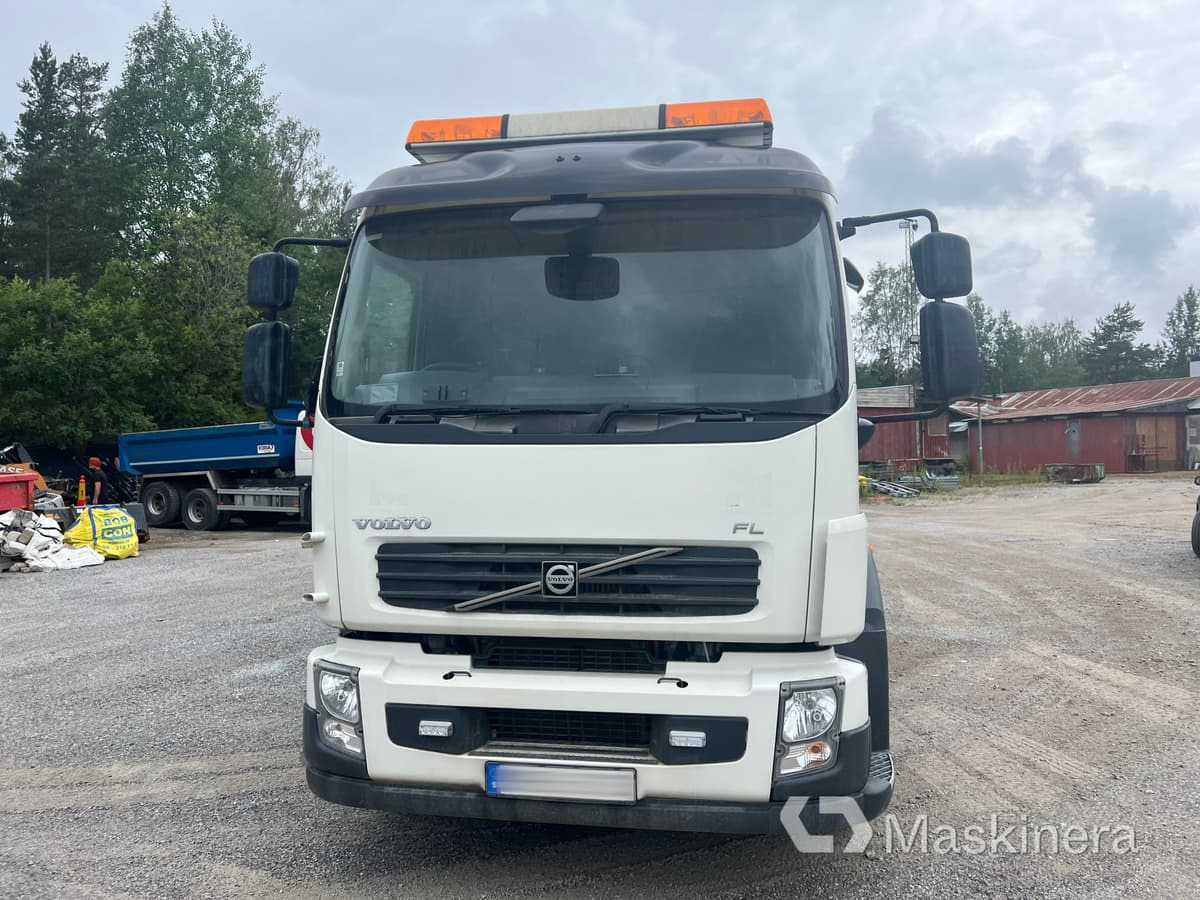 Sopmaskin Volvo FL 240 4X2 - Barredora vial: foto 2 Sopmaskin Volvo FL 240 4X2 - Barredora vial: foto 2