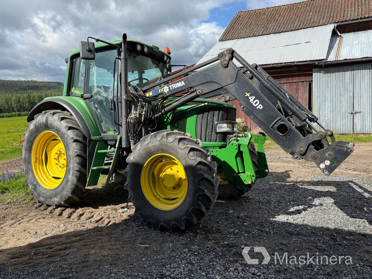 Traktor John Deere 6420S - Tractor: foto 1 Traktor John Deere 6420S - Tractor: foto 1