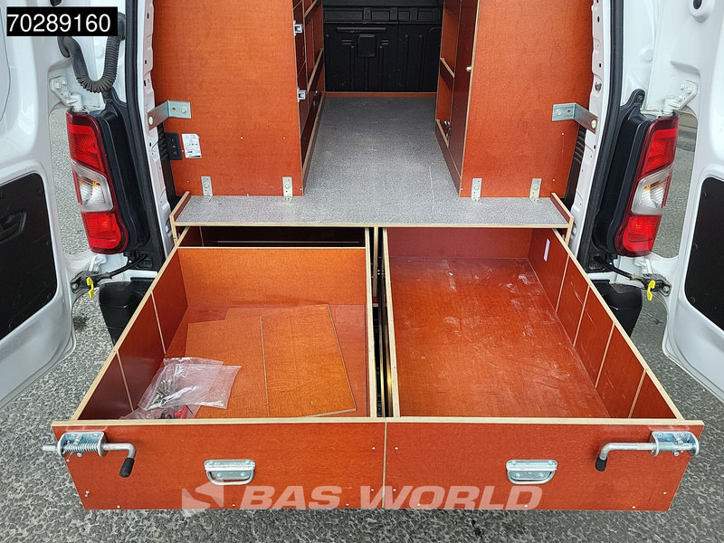 Citroën Berlingo 110Pk L1H1 Benzine Emissievrije Euro6 Automaat Navi Airco Cruise Parkeersensoren L1 3m3 Airco Cruise control - Furgoneta pequeña: foto 5 Citroën Berlingo 110Pk L1H1 Benzine Emissievrije Euro6 Automaat Navi Airco Cruise Parkeersensoren L1 3m3 Airco Cruise control - Furgoneta pequeña: foto 5