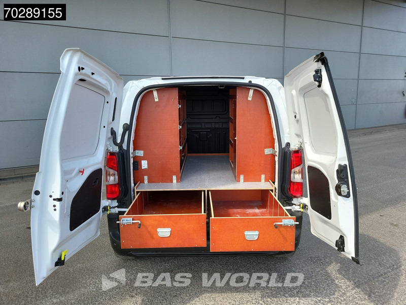 Citroën Berlingo 130PK L1H1 Benzine Emissievrije Euro6 Automaat Navi Airco Cruise Parkeersensoren L1 3m3 Airco Cruise control - Furgoneta pequeña: foto 3 Citroën Berlingo 130PK L1H1 Benzine Emissievrije Euro6 Automaat Navi Airco Cruise Parkeersensoren L1 3m3 Airco Cruise control - Furgoneta pequeña: foto 3