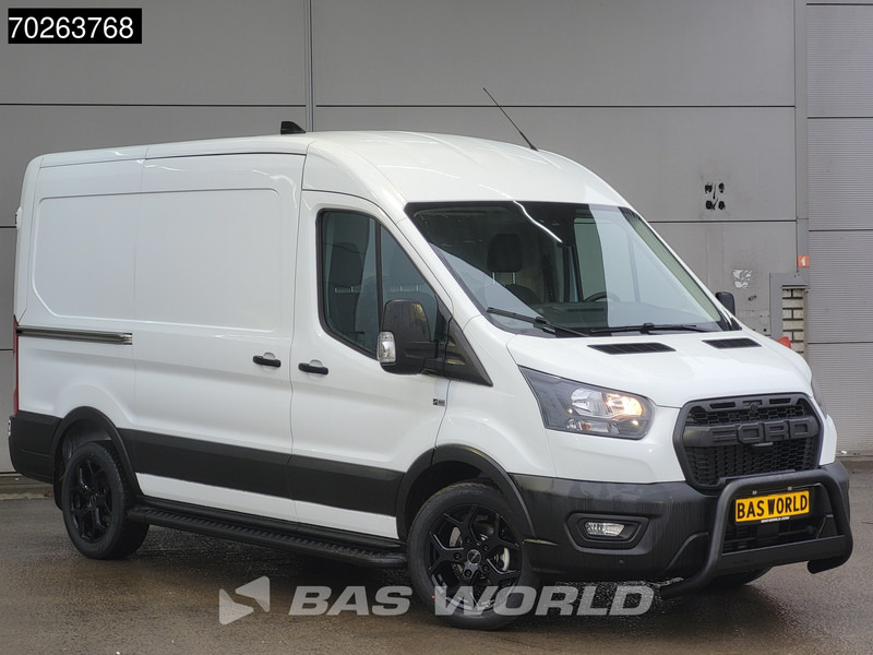 Ford Transit 130pk L2H2 Nieuw! Black Edition Trekhaak Airco Cruise Camera Parkeersensoren 10m3 Airco Trekhaak Cruise control - Furgoneta pequeña: foto 3 Ford Transit 130pk L2H2 Nieuw! Black Edition Trekhaak Airco Cruise Camera Parkeersensoren 10m3 Airco Trekhaak Cruise control - Furgoneta pequeña: foto 3