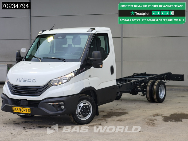 Iveco Daily 35C18 3.0L Automaat Dubbellucht 2025 model 410WB ACC Camera Airco Navi Chassis Cabine Fahrgestell Airco - Furgoneta: foto 1 Iveco Daily 35C18 3.0L Automaat Dubbellucht 2025 model 410WB ACC Camera Airco Navi Chassis Cabine Fahrgestell Airco - Furgoneta: foto 1