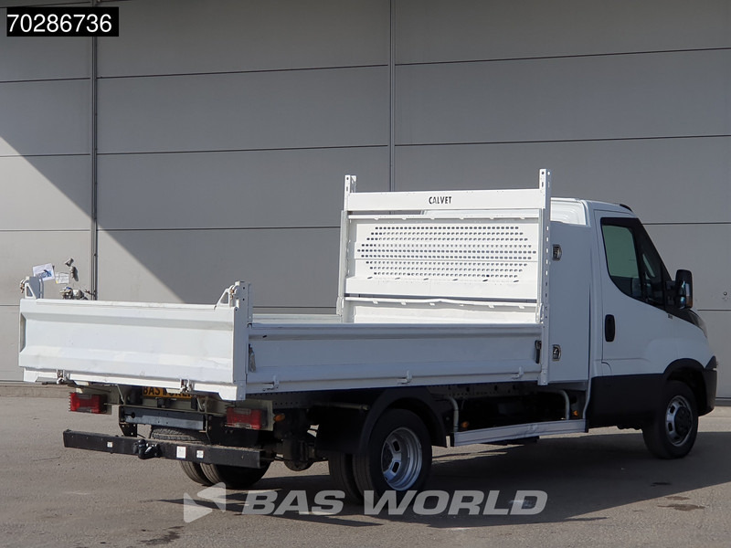 Iveco Daily 35C18 3.0L Automaat Kipper met Kist Dubbellucht 3,5t Trekhaak Airco Euro6 Tipper Kieper Benne 2m3 Airco Trekhaak Cruise control - Furgoneta basculante: foto 5 Iveco Daily 35C18 3.0L Automaat Kipper met Kist Dubbellucht 3,5t Trekhaak Airco Euro6 Tipper Kieper Benne 2m3 Airco Trekhaak Cruise control - Furgoneta basculante: foto 5