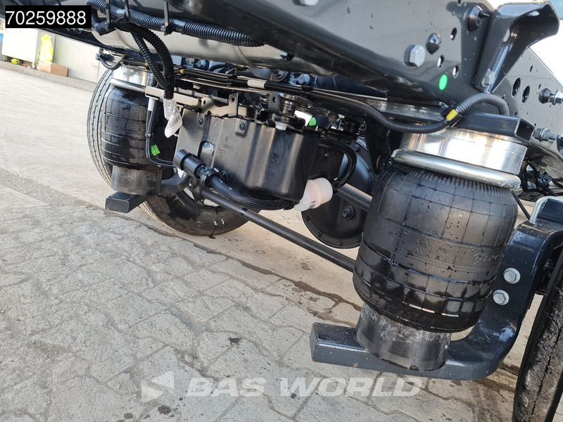 Iveco Daily 35C18 3.0L Automaat Luchtvering Laadklep Zijdeur Dubbellucht Bakwagen 180PK LED Airco Cruise Camera Lat om Lat D'Hollandia Euro6 - Furgoneta caja cerrada: foto 5 Iveco Daily 35C18 3.0L Automaat Luchtvering Laadklep Zijdeur Dubbellucht Bakwagen 180PK LED Airco Cruise Camera Lat om Lat D'Hollandia Euro6 - Furgoneta caja cerrada: foto 5