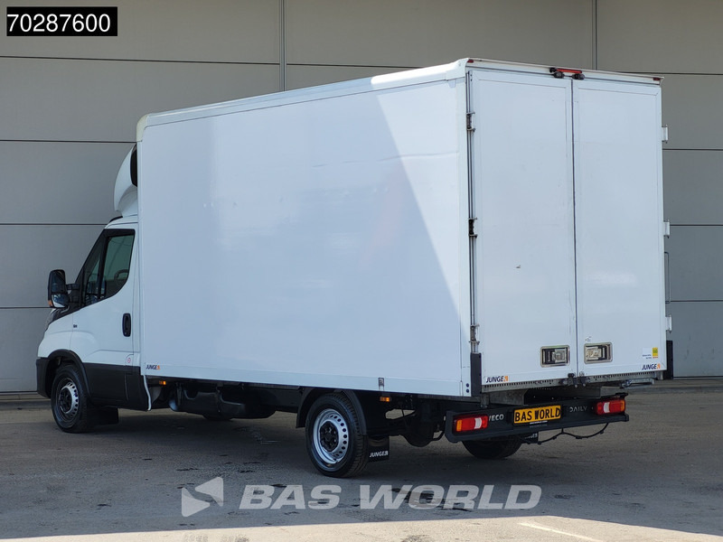 Iveco Daily 35S16 Automaat Bakwagen Achterdeuren 160PK Airco Camera Euro6 Meubelbak Koffer 21m3 Airco - Furgoneta caja cerrada: foto 2 Iveco Daily 35S16 Automaat Bakwagen Achterdeuren 160PK Airco Camera Euro6 Meubelbak Koffer 21m3 Airco - Furgoneta caja cerrada: foto 2