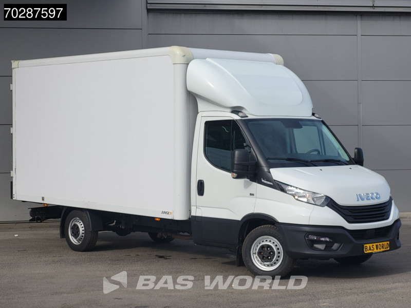 Iveco Daily 35S16 Automaat Bakwagen Achterdeuren Airco Camera Euro6 Meubelbak Koffer 21m3 Airco - Furgoneta caja cerrada: foto 5 Iveco Daily 35S16 Automaat Bakwagen Achterdeuren Airco Camera Euro6 Meubelbak Koffer 21m3 Airco - Furgoneta caja cerrada: foto 5