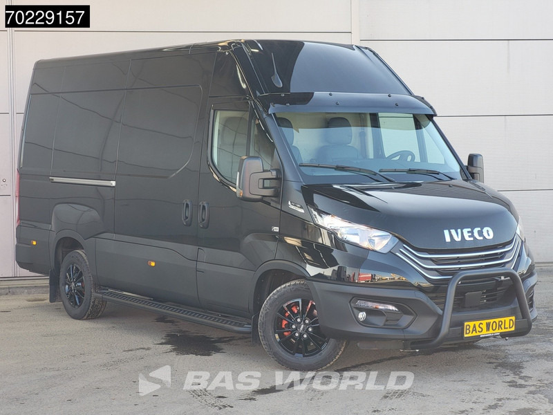 Iveco Daily 35S16 Automaat Black Edition L2H2 Airco Cruise LM-Velgen 3500kg trekgewicht Euro6 L2 12m3 Airco Cruise control - Furgón: foto 2 Iveco Daily 35S16 Automaat Black Edition L2H2 Airco Cruise LM-Velgen 3500kg trekgewicht Euro6 L2 12m3 Airco Cruise control - Furgón: foto 2