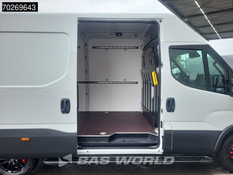 Leasing de Iveco Daily 35S21 3.0L Automaat Black Edition 2025 model L2H2 Trekhaak Tacho ACC LED CarPlay Velgen Camera 12m3 Airco Trekhaak Iveco Daily 35S21 3.0L Automaat Black Edition 2025 model L2H2 Trekhaak Tacho ACC LED CarPlay Velgen Camera 12m3 Airco Trekhaak: foto 7