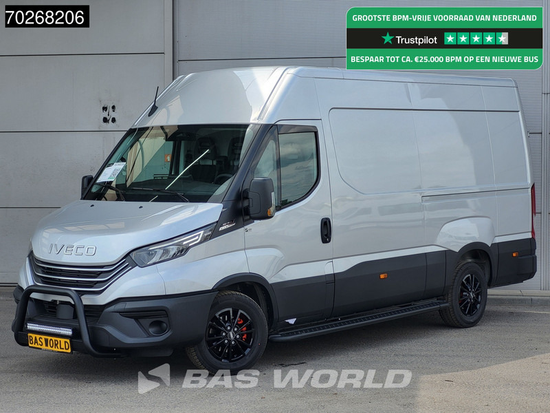 Iveco Daily 35S21 3.0L Automaat Black Edition L2H2 LED ACC Airco Camera 3,5t Trekgewicht Parkeersensoren L2 12m3 Airco - Furgón: foto 1 Iveco Daily 35S21 3.0L Automaat Black Edition L2H2 LED ACC Airco Camera 3,5t Trekgewicht Parkeersensoren L2 12m3 Airco - Furgón: foto 1