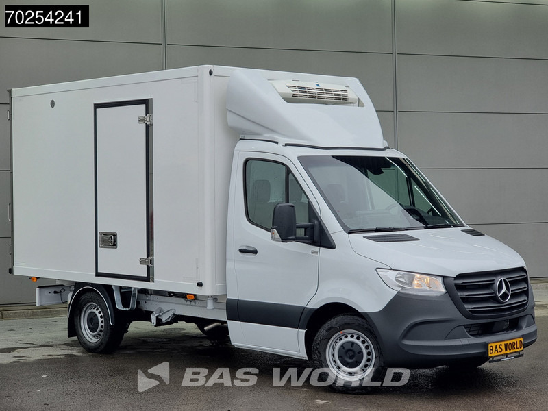 Mercedes-Benz Sprinter 315 CDI Koelwagen Thermo King V-300max 230V stekker Bakwagen Koel Kühlwagen 13m3 Airco Cruise control - Furgoneta frigorifica: foto 5 Mercedes-Benz Sprinter 315 CDI Koelwagen Thermo King V-300max 230V stekker Bakwagen Koel Kühlwagen 13m3 Airco Cruise control - Furgoneta frigorifica: foto 5