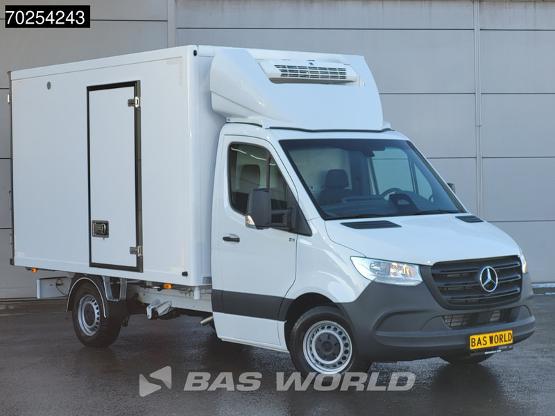 Furgoneta frigorifica nuevo Mercedes-Benz Sprinter 315 CDI Koelwagen Thermo King V-300max 230V stekker Bakwagen Koel Kühlwagen 13m3 Airco Cruise control: foto 6
