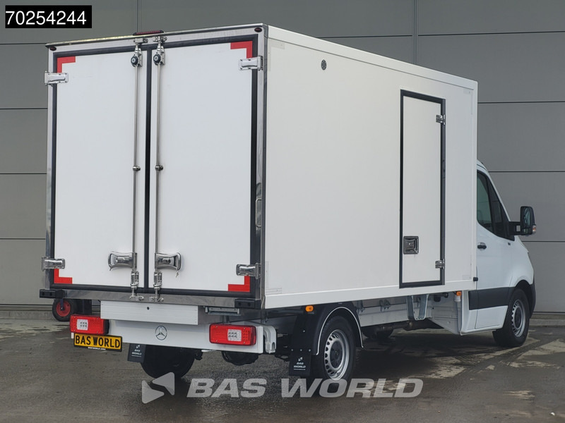 Mercedes-Benz Sprinter 315 CDI Koelwagen Thermo King V-300max 230V stekker Bakwagen Koel Kühlwagen 16m3 Airco Cruise control - Furgoneta frigorifica: foto 5 Mercedes-Benz Sprinter 315 CDI Koelwagen Thermo King V-300max 230V stekker Bakwagen Koel Kühlwagen 16m3 Airco Cruise control - Furgoneta frigorifica: foto 5