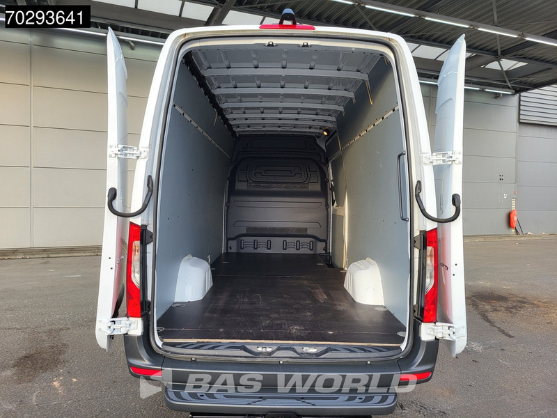 Mercedes-Benz Sprinter 317 CDI Automaat L3H2 Trekhaak Airco Camera MBUX CarPlay Euro6 L3 15m3 Airco Trekhaak - Furgón: foto 3 Mercedes-Benz Sprinter 317 CDI Automaat L3H2 Trekhaak Airco Camera MBUX CarPlay Euro6 L3 15m3 Airco Trekhaak - Furgón: foto 3