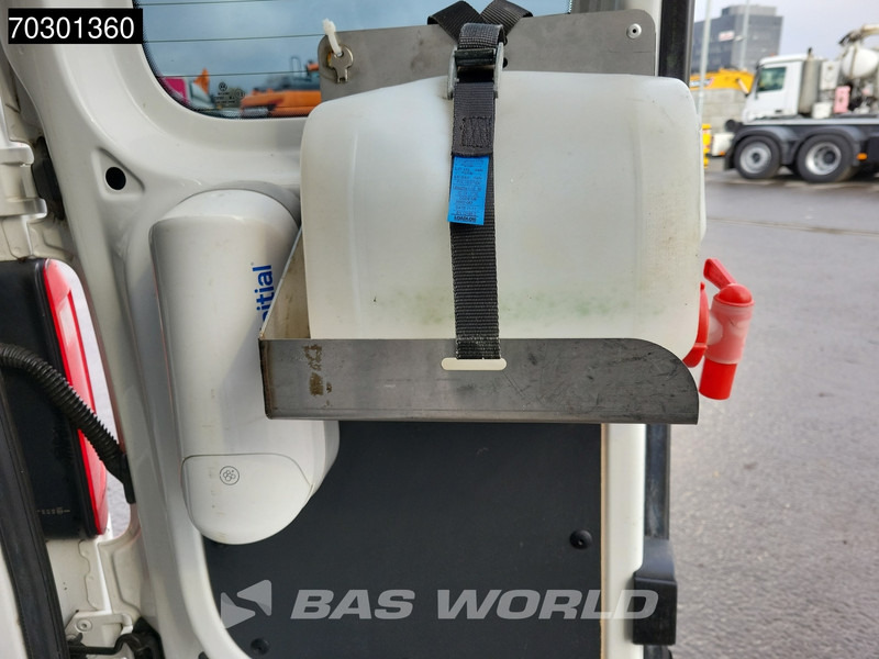 Furgoneta pequeña Volkswagen Caddy 120 PK TDI 4Motion 4x4 L2H1 Trekhaak Airco Cruise Parkeersensoren APK 02-2026 Euro6 L2 Airco Trekhaak Cruise control: foto 11