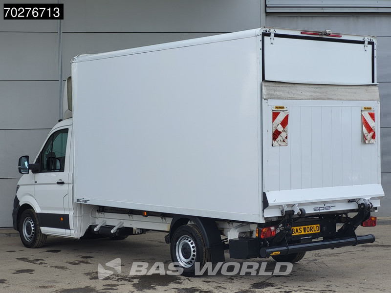 Volkswagen Crafter 177pk !!Damaged!! Automaat Laadklep Bakwagen Airco Camera Meubelbak Koffer Airco Cruise control - Furgoneta caja cerrada: foto 2 Volkswagen Crafter 177pk !!Damaged!! Automaat Laadklep Bakwagen Airco Camera Meubelbak Koffer Airco Cruise control - Furgoneta caja cerrada: foto 2