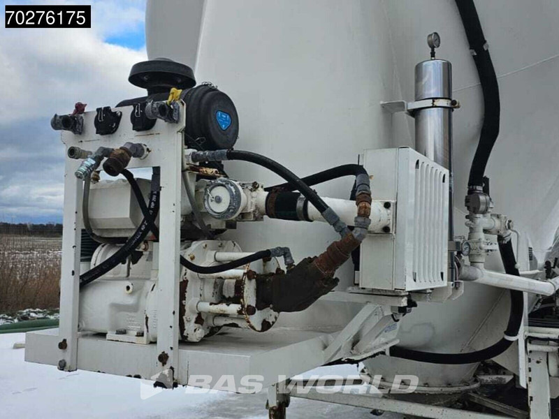 Semirremolque cisterna para transporte de alimentos SPITZER SF2755/4P 3 axles 55 m3 Liftachse: foto 9 Semirremolque cisterna para transporte de alimentos SPITZER SF2755/4P 3 axles 55 m3 Liftachse: foto 9