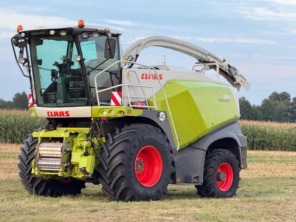 Claas Jaguar 850 Allrad + Kemper 360 PLUS - Cosechadora de forraje: foto 1 Claas Jaguar 850 Allrad + Kemper 360 PLUS - Cosechadora de forraje: foto 1